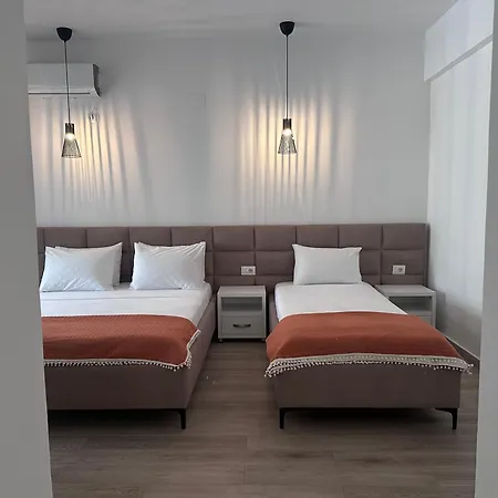 Pensión Thomas Dhërmi